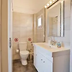 Ferienhaus Iro S House *