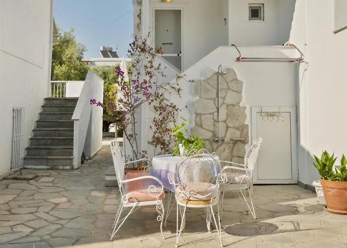 Iro S House