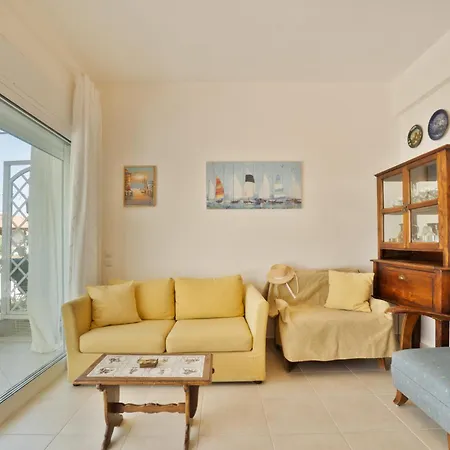 Iro S House *