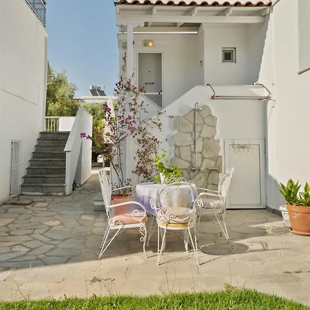 Iro S House