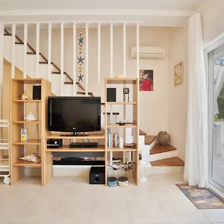 Iro S House Hanioti