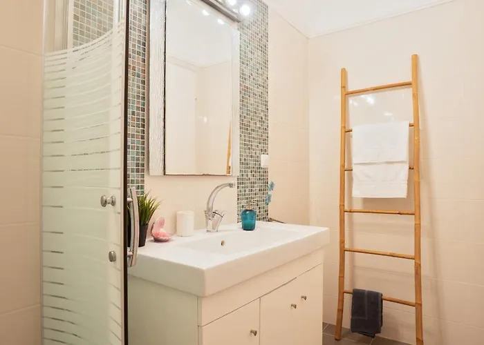 Iro S House Hébergement de vacances *