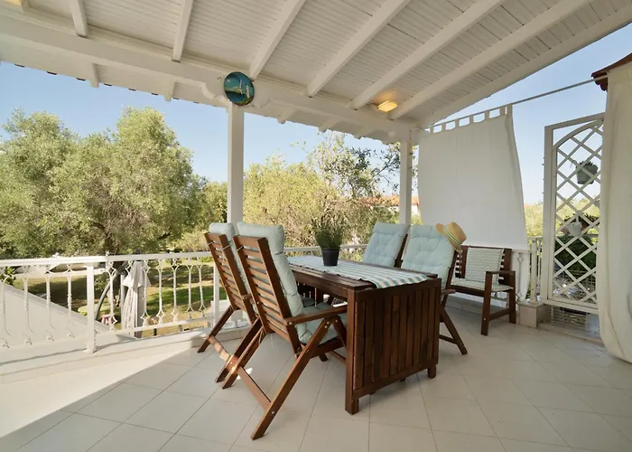 Holiday home Iro S House *